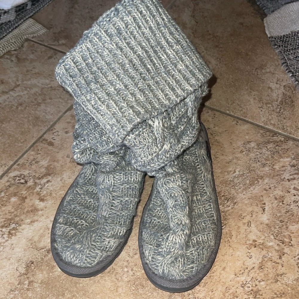 Muk luks sweater slippers w/ rubber soles
